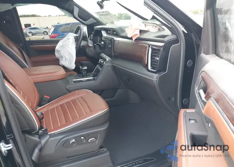 2025 GMC Sierra 1500 4Wd Short Box Denali Ultimate z USA, uszkodzony, nr VIN 1GTUUHE82SZ188862